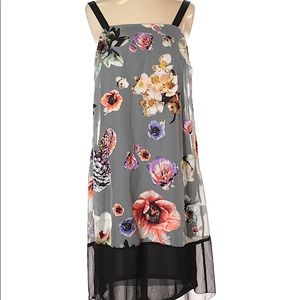 Simply Vera Vera Wang Grey Floral Shift Dress Sz S